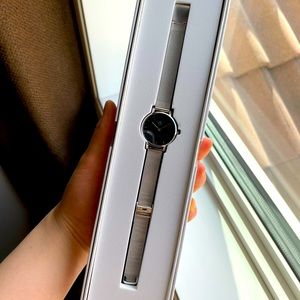 MEDIUM Classic Watch - NEVER WORN, PERFECT condition